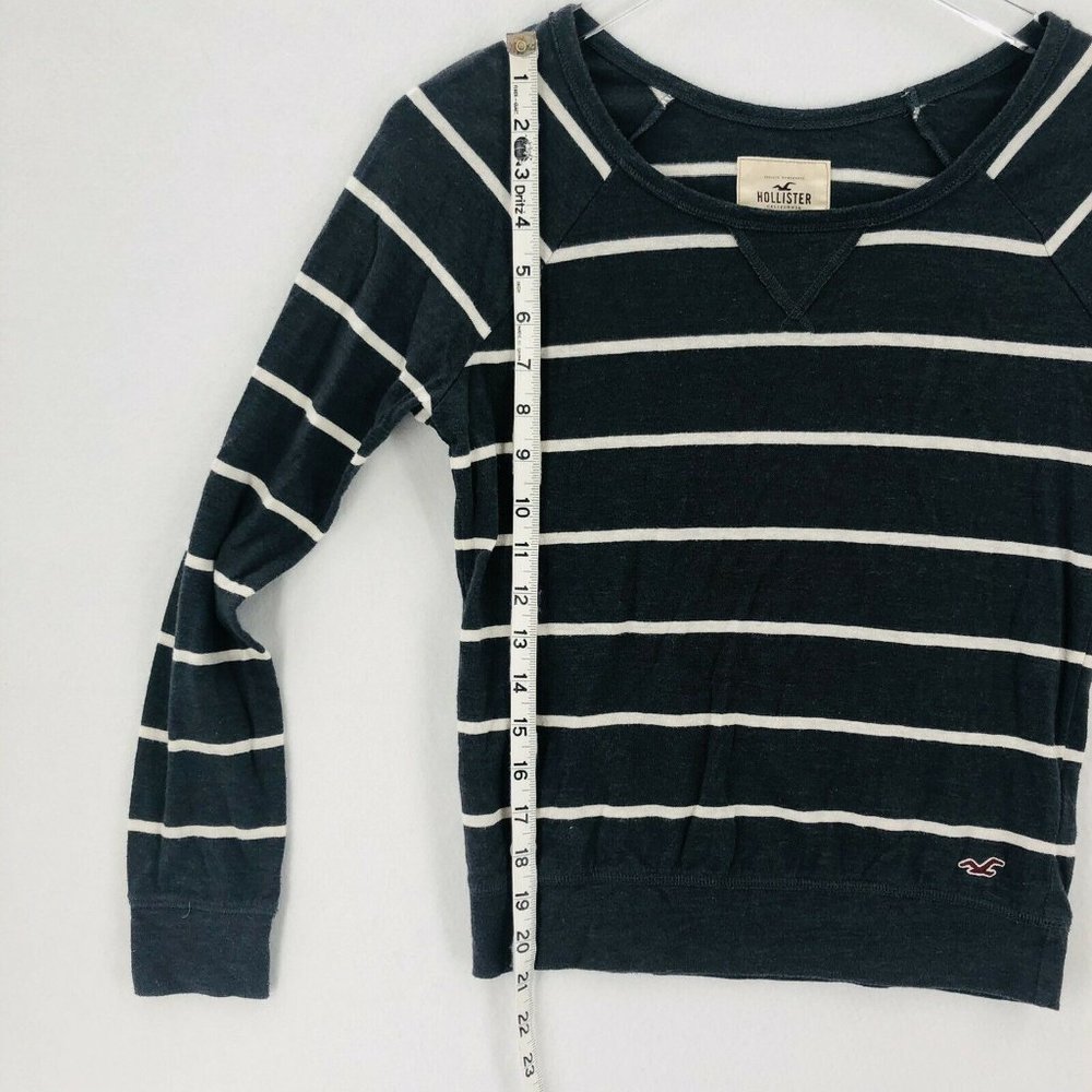 Hollister Sweater Knit Top XS Gray Y2K White Stripes Shirt Long Sleeves Soft - Picture 9 of 11